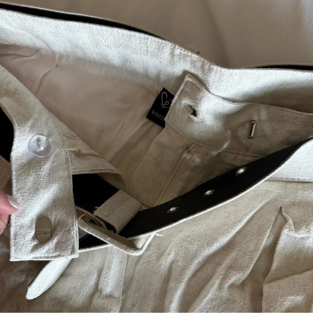 Light Tan Light Weight Shorts With Belt